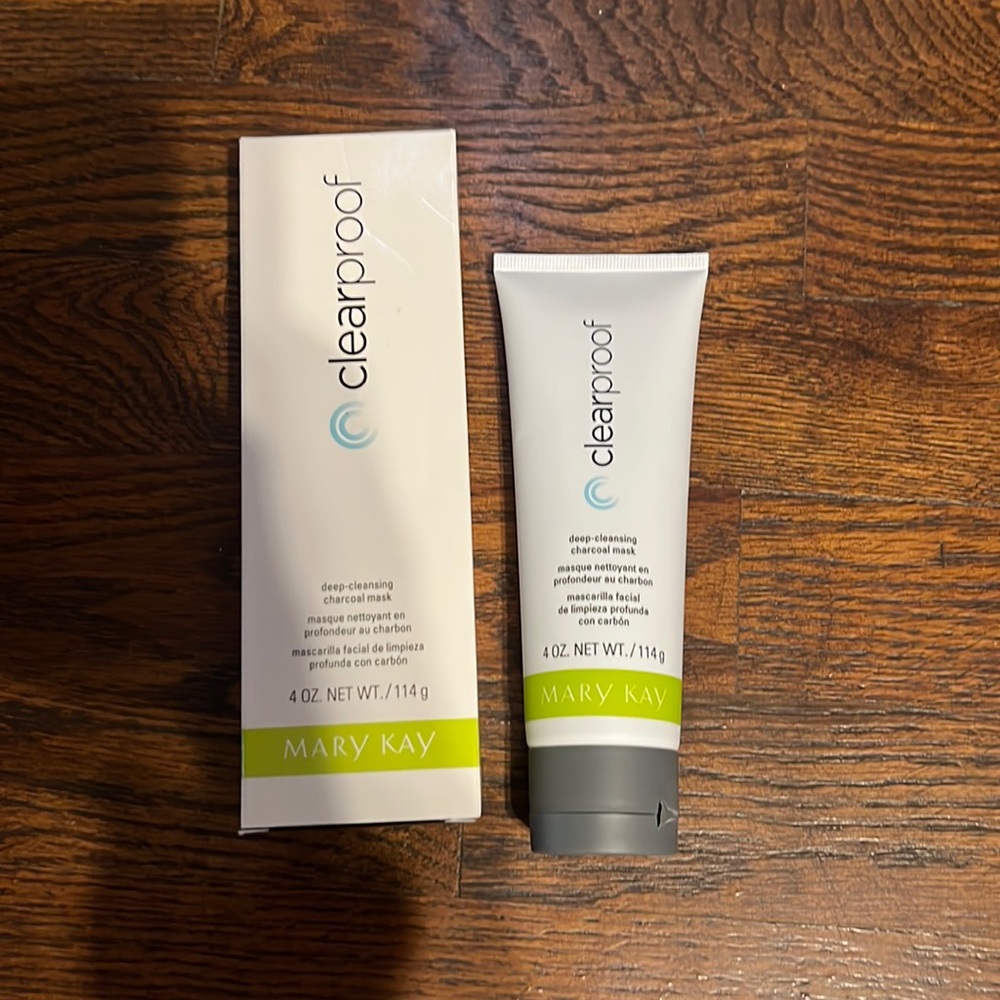 Mary Kay deep-cleansing charcoal mask